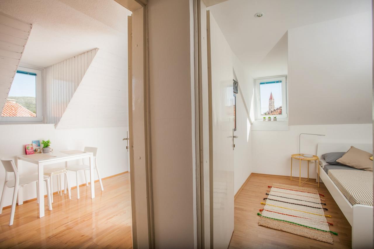 Top-Floor Apartment In Trogir Center 외부 사진