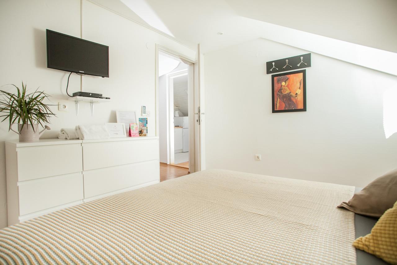 Top-Floor Apartment In Trogir Center 외부 사진